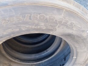 Michelin 295/60/22.5 - 3