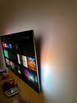 Philips Ambilight TV 65 - 3