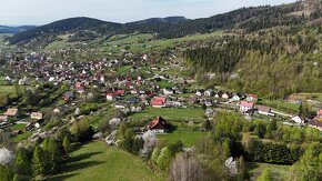 Jedinečná ponuka rodinného domu s veľkým pozemkom, Nesl - 3