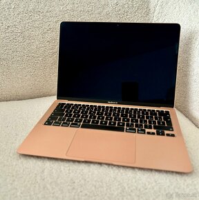 MacBook Air 13” M1 Zlatý SK 2020 - 3