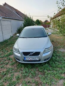 Volvo V50 - 3