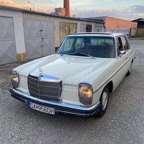 Mercedes Benz 220 /8 W115 - 3