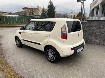 KIA SOUL 1.6 - 3