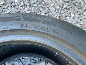 Zimné pneu Goodyear 225/55 R16 - 3