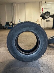 235/75 R15 - 3