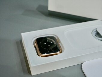 Predam Apple Watch 8 45mm nove - 3