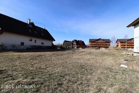 Stavebný pozemok, siete, 950m2, Golfová ulica, Veľká Lomnica - 3