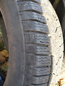 Predám zimné pneumatiky 215/60 R17 - 3