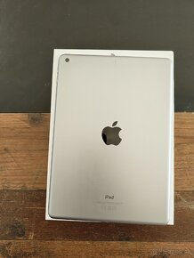 Apple iPad 6. generácie 32GB - 3