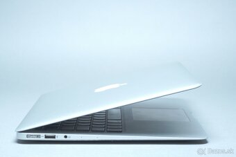 ZÁRUKA/MacbookAir 13.3"/I5 1.3GHZ/4GB RAM/128GBSSD/CZ - 3