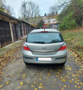 Opel Astra HB - 2005 - 3