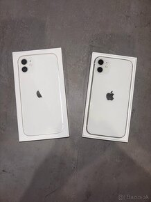 iPhone 11 , 128 GB - 3