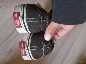 Vans Authentic - 3