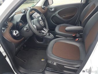 SMART FORFOUR EQ - 3