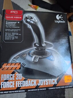 Joystick logitech - 3