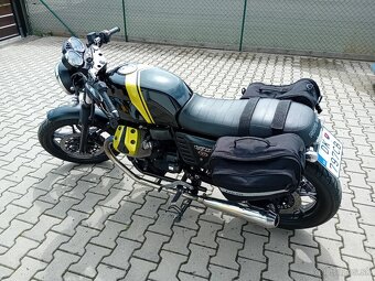 Moto Guzzi V7 ll cafe racer r.v 2015 - 3