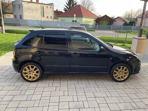 Predám škodu fabia 1.9tdi rs - 3