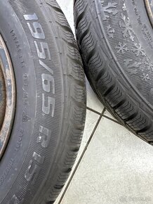 Predám zimné kompl. 195/65 R15 disk BMW - 3