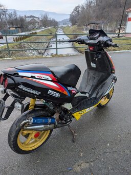 Aprilia SR 50 - 3