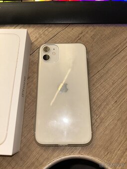 Predám Iphone 11 white v 128gb verzii - 3