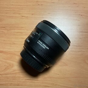 Canon 35mm f2 - 3