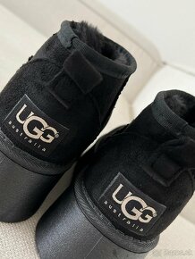 Ugg platform mini dámske čižmy čierne - 3