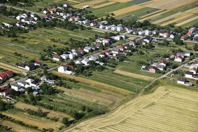 Stavebný pozemok v Kolíňanoch, komplet IS na pozemku 621m2 - 3