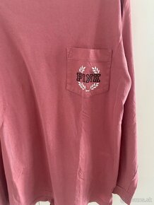 Damske oversize tricko Victoria Secret. Velkost XS. - 3