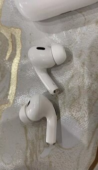 Apple Airpods Pro 2 - 3