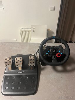 Predám herný volant Logitech G29 s pedálmi. - 3