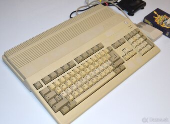 Commodore Amiga 500 + hra Back to the Future II - 3