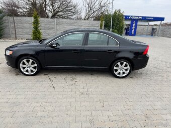 Volvo S80 2.4 D5 manuál - 3