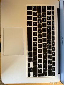 Apple macbook air 13 2017 - 3