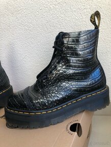 Dr Martens/ Doc Martens - 3