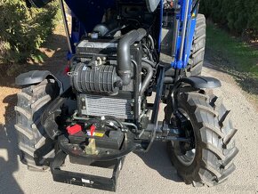 Traktor Lovol M254 s výkonom 25 koní s nakladačom - 3