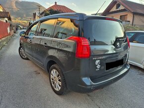 Peugeot 5008 2.0L HDi automat 7 miestne - 3