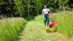 Kosenie trávy,čistenie pozemkov,poľnohospodárske služby - 3