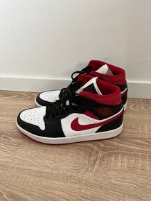 Nike Air jordan 1 Mid - 3