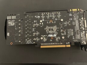 Asus GTX 560 Ti DirectCU II - 3