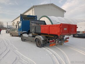 Hakovy nosič kontajnerov Mercedes atego - 3