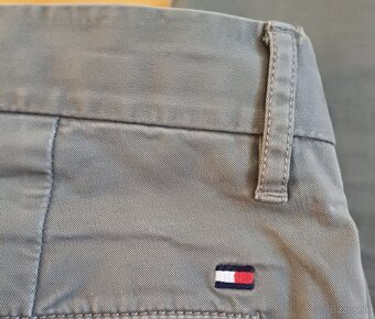 Tommy Hilfiger zelenkavé slim fit strečové - 3