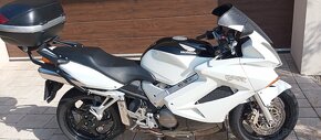 Honda VFR 800 - 3