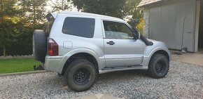 Mitshubishi Pajero - 3