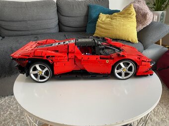 LEGO Technic 42143 Ferrari Daytona SP3 - 3