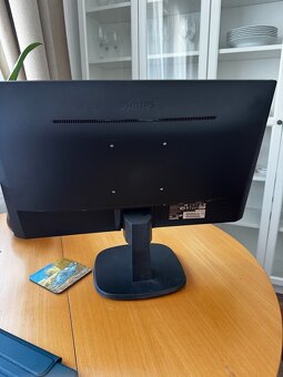 Monitor Philips 243V7QJABF - 24 palcový - 3