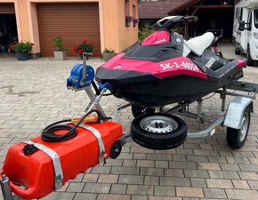 Vodný skúter SEA DOO SPARK 3UP 900 + príves - 3