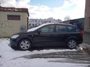 KIA Ceed CVVT 1.4 benzín - 3