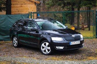 Škoda Octavia Combi 2.0 TDI Ambition / čierna - 3