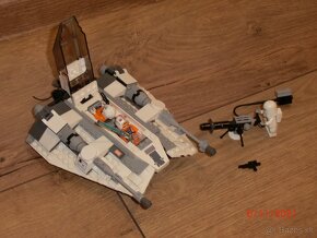 Lego Star Wars Snowspeeder 75049 - 3