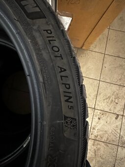 MICHELIN PILOT ALPIN 5 225/40 R18 5mm+ - 3